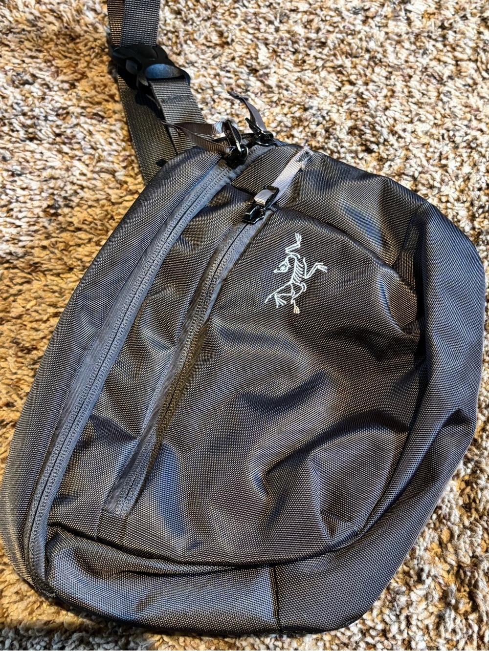 Arc'teryx Black Waist Sling Pack